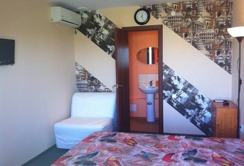 تختخواب و صبحانه Magadan & Spa