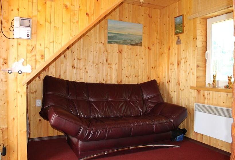 تختخواب و صبحانه Magadan & Spa