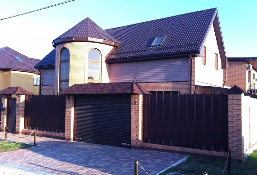 Aamiaismajoitus (B&B) Magadan & Spa