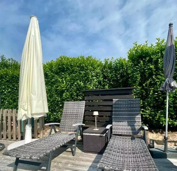 Ferienwohnung Schlossblick   4 Sterne Sauna Pool Whirlpool Privat