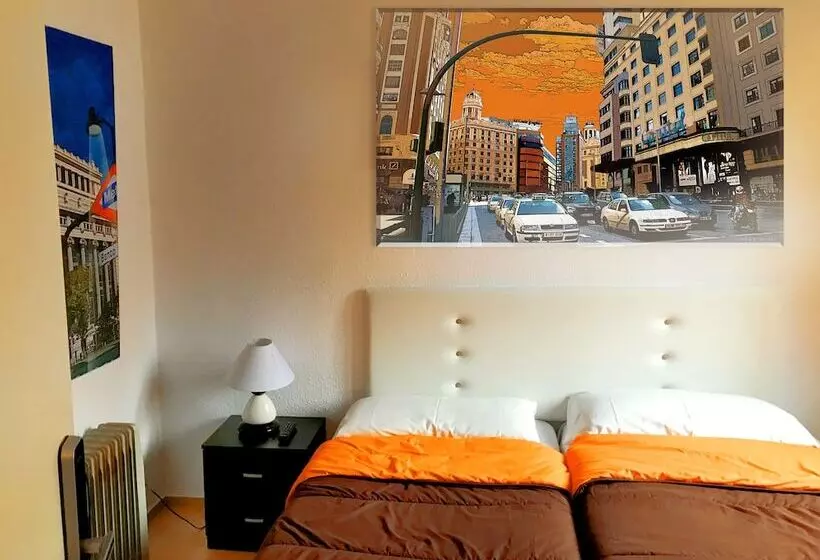 Reina Victoria Apartments & Suite