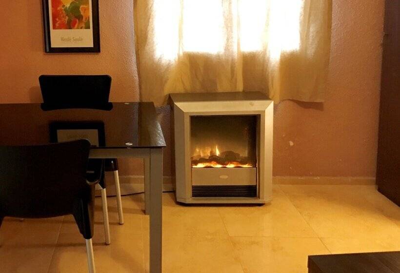 Reina Victoria Apartments & Suite