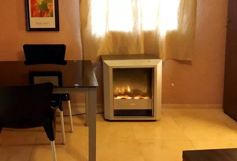 Reina Victoria Apartments & Suite