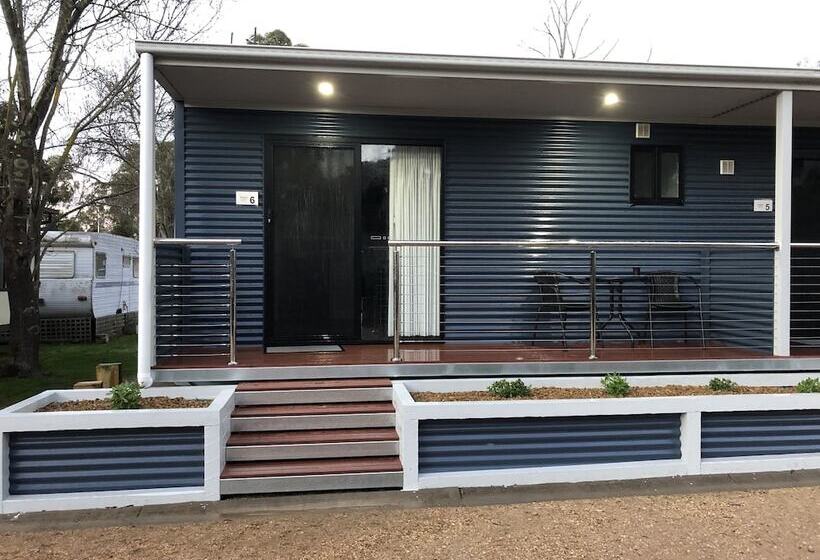 ホテル Acacia Caravan Park & Holiday Units