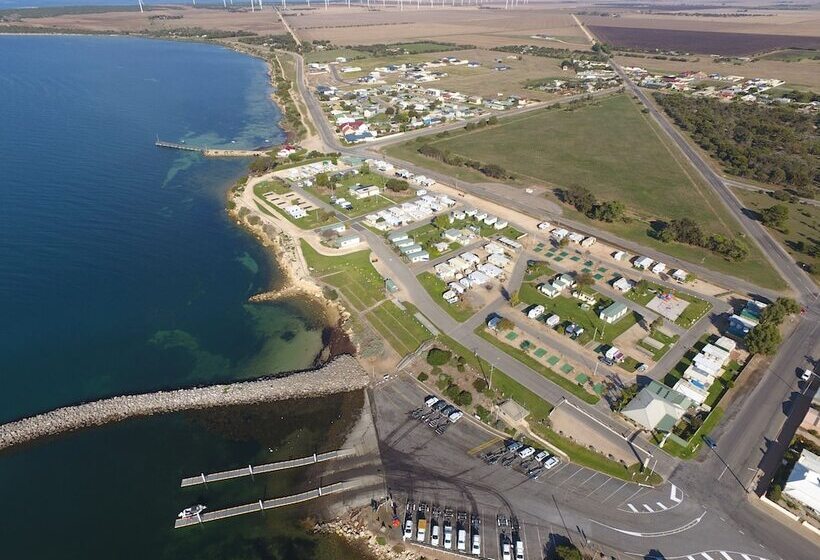 בית מלון כפרי Edithburgh Caravan Park