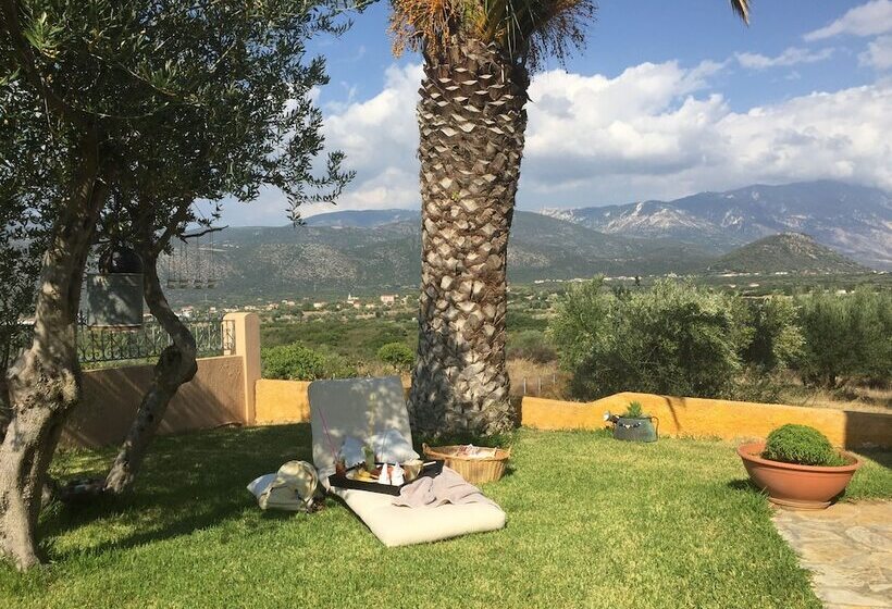 Penelope Dream Pool Villa