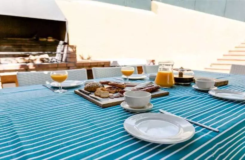 Vista Roses Mar   Villa Laura