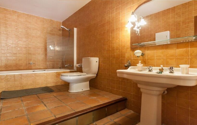 Vista Roses Mar   Villa Laura