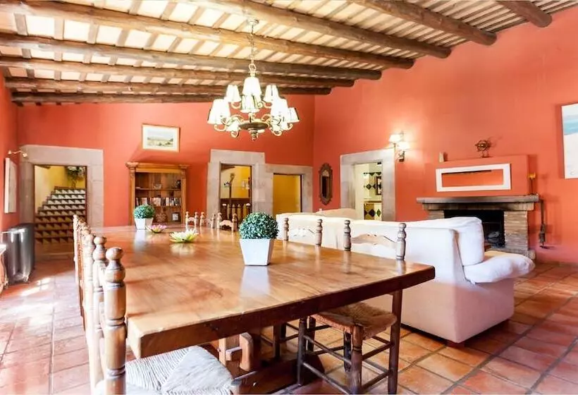 Vista Roses Mar   Villa Laura