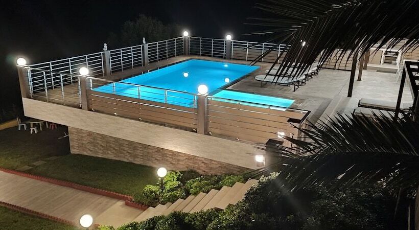 Aracelia Villas With Private Pool