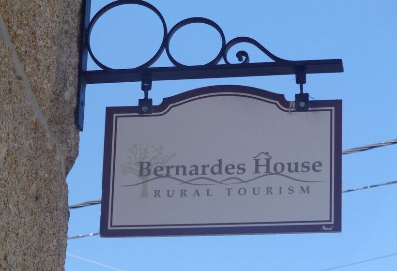 Bernardes House