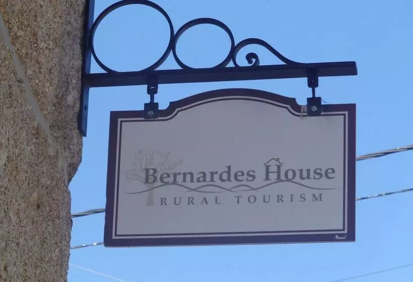 Bernardes House