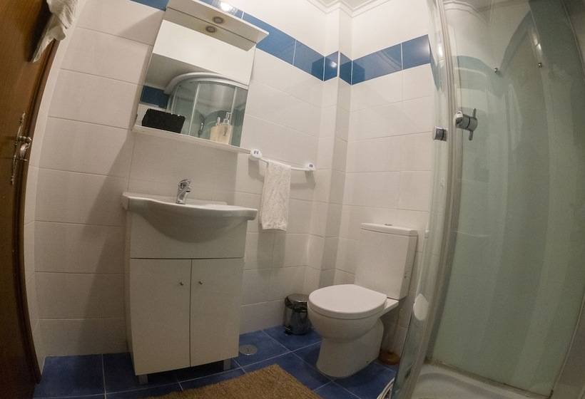 Bright Spacious Lisbon