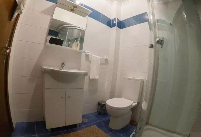 Bright Spacious Lisbon