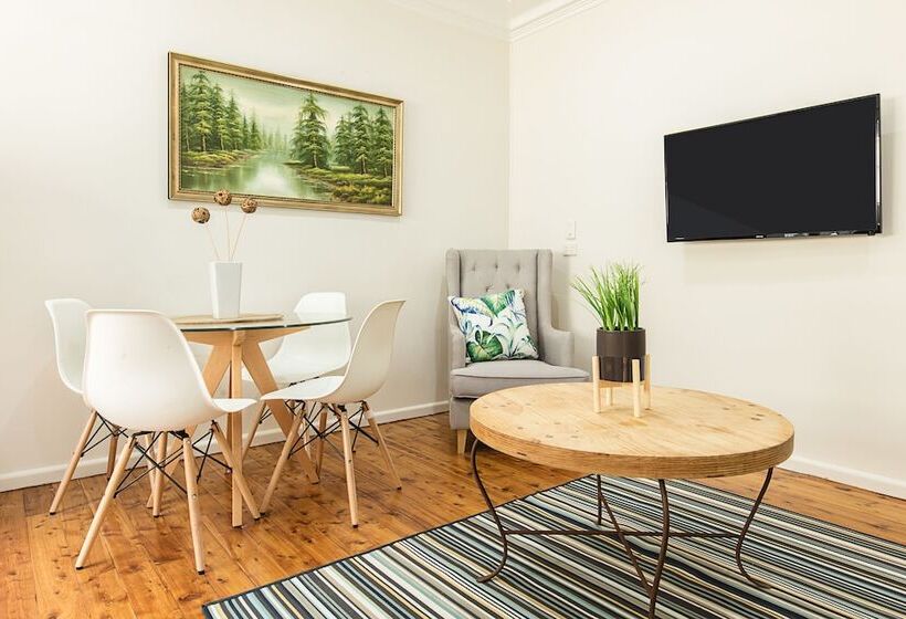 Ej Homes At The Entrance