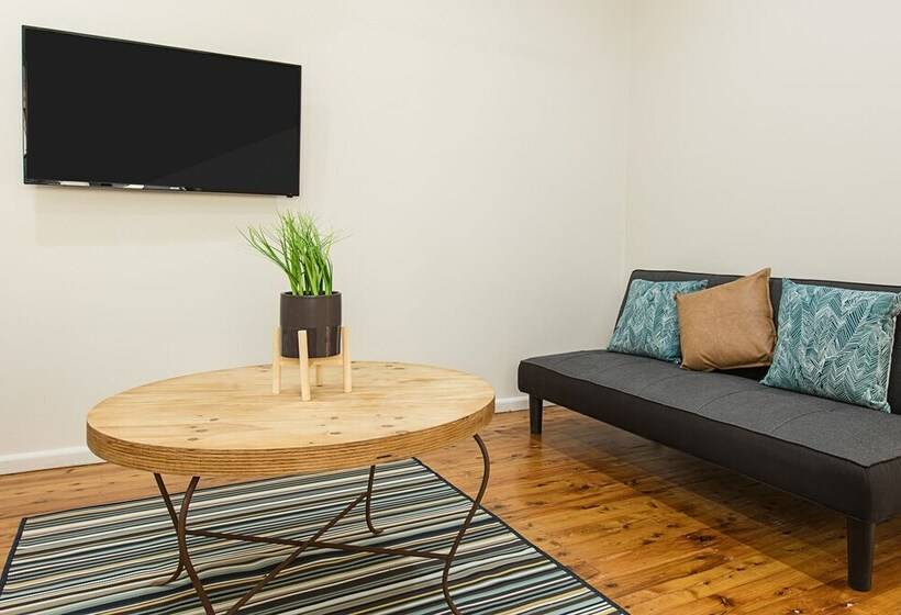 Ej Homes At The Entrance