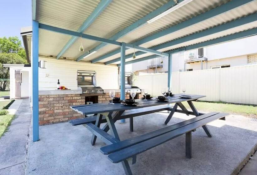 Ej Homes At The Entrance