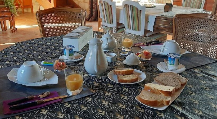 بنسيون La Magnanerie