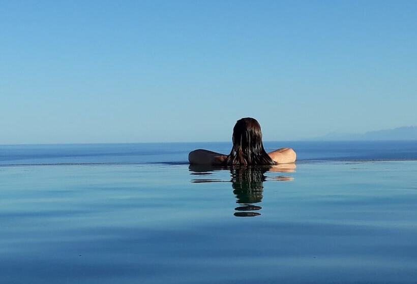 The Infinity 180 Luxury Suites Adults Only