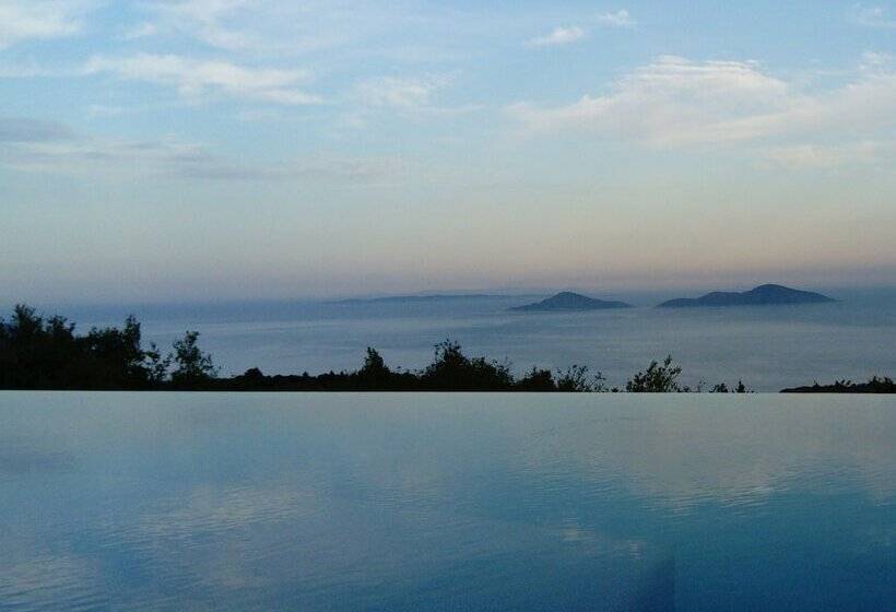 The Infinity 180 Luxury Suites Adults Only