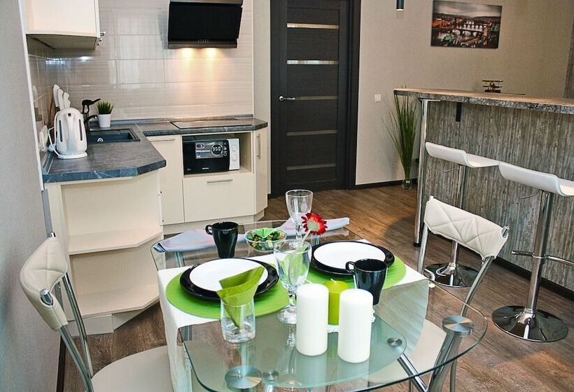 Apartments Alliance On Ostrovskogo