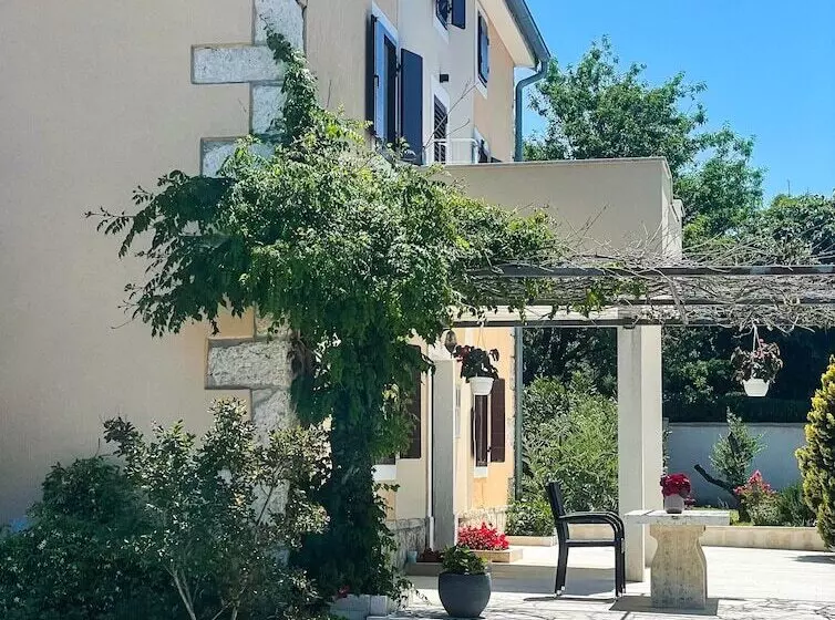 Butique Apartment Borghetto