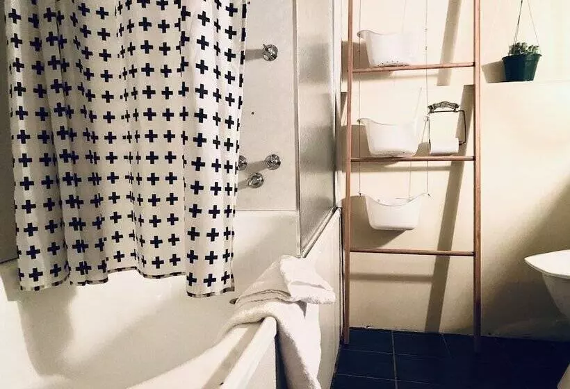 Tree House Hideouts Heygarth House