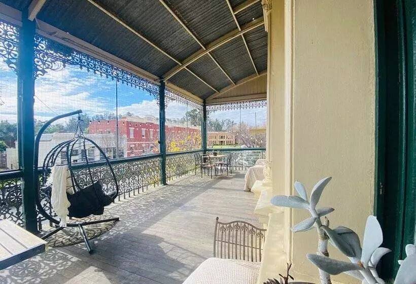 Tree House Hideouts Heygarth House