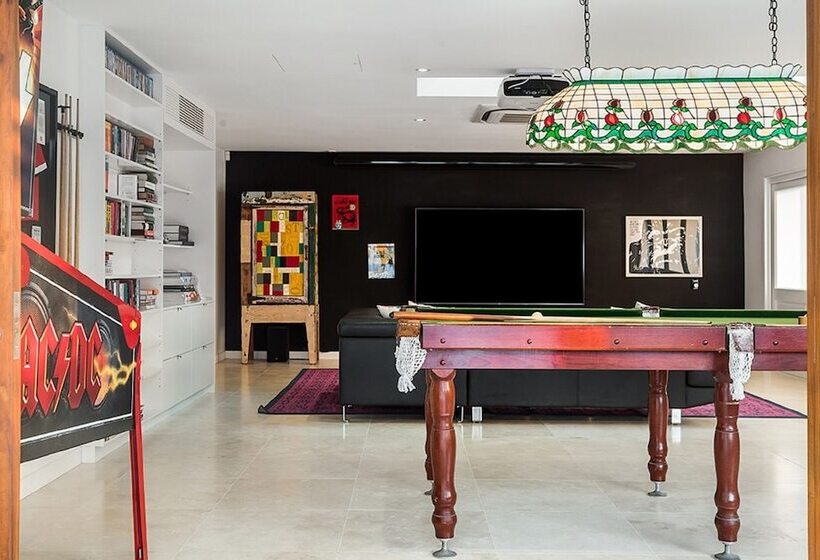 Your Luxury Escape   Onecoral