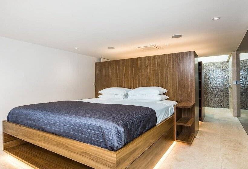 Your Luxury Escape   Onecoral