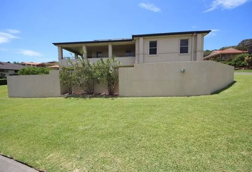 Geckos At South West Rocks   29 Marlin Drive