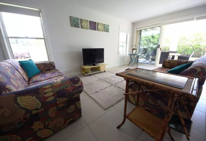 Geckos At South West Rocks   29 Marlin Drive