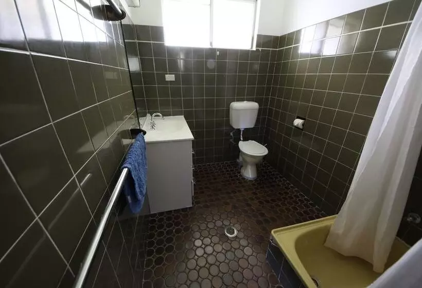 Stouty S At Hat Head   No Sheets Or Towels Provided