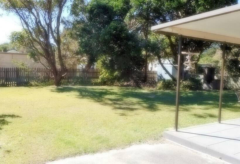 Stouty S At Hat Head No Sheets Or Towels Provided