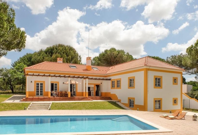 Sunny Villa In Comporta With Private Pool