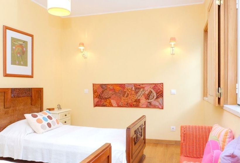 Sunny Villa In Comporta With Private Pool