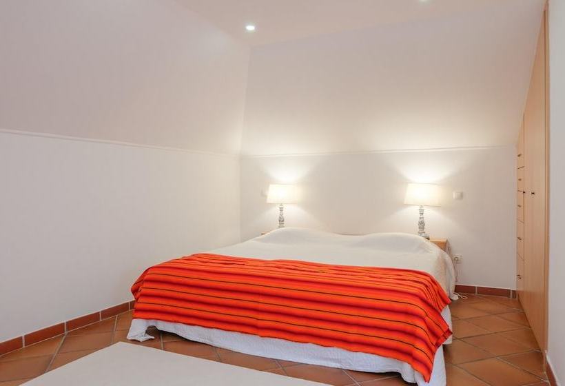 Sunny Villa In Comporta With Private Pool