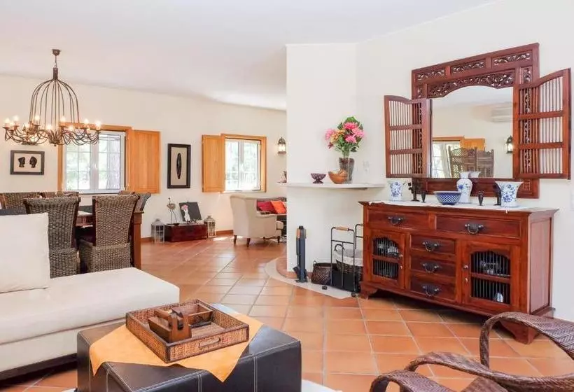 Sunny Villa In Comporta With Private Pool