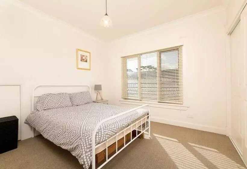 Wonderful Family Home H406