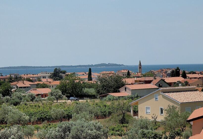 Apartments Fazana 407