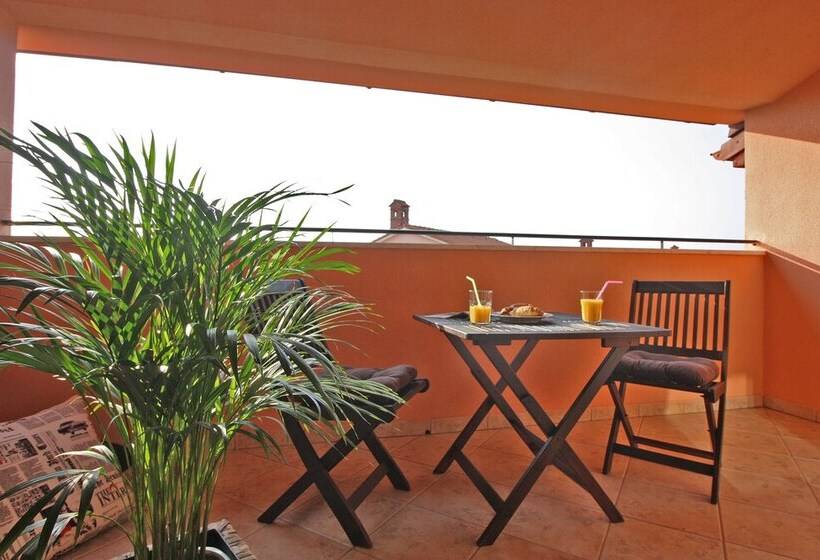 Apartments Irena 1310