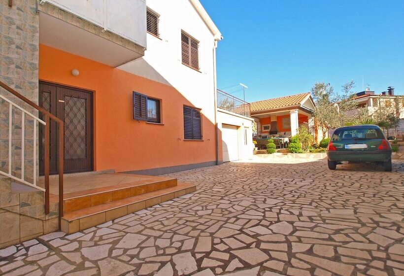 Apartments Petar 1306