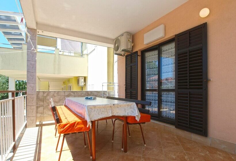 Apartments Petar 1306