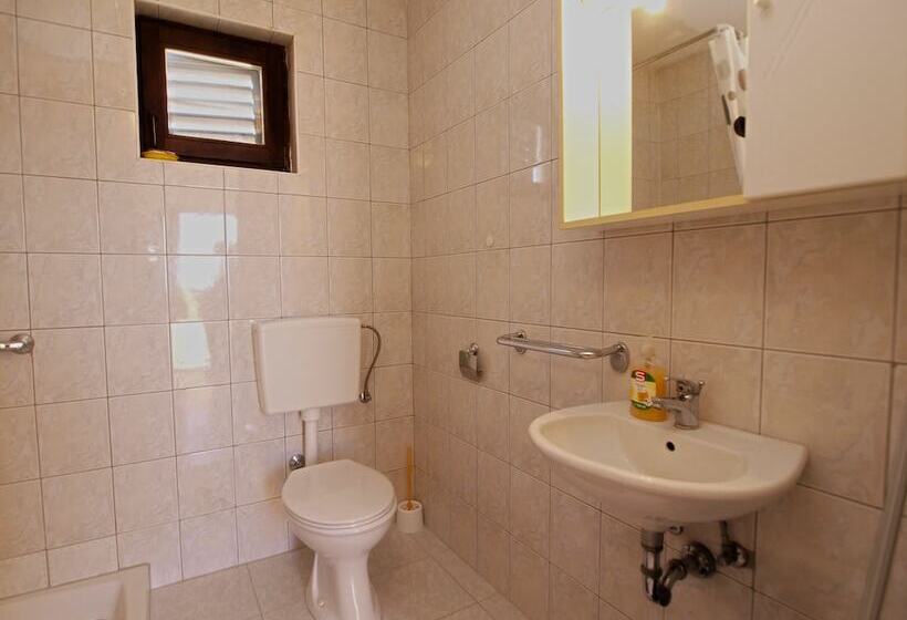 Apartments Zdravko 768