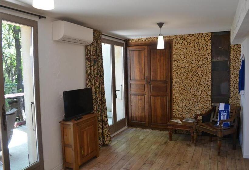 بنسيون Maison De La Vigne