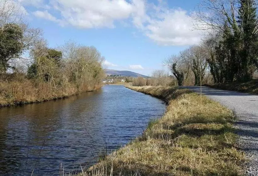 Majatalo Ridge Rock Accommodation