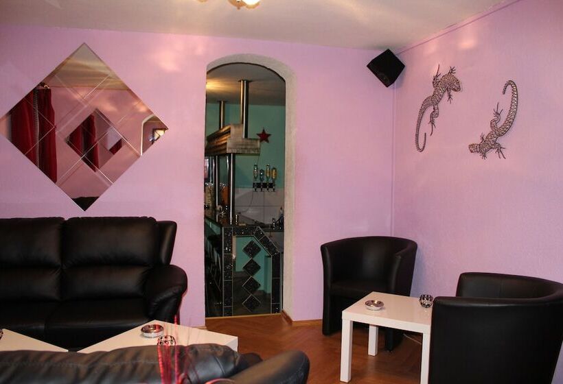 بنسيون Zimmervermietung