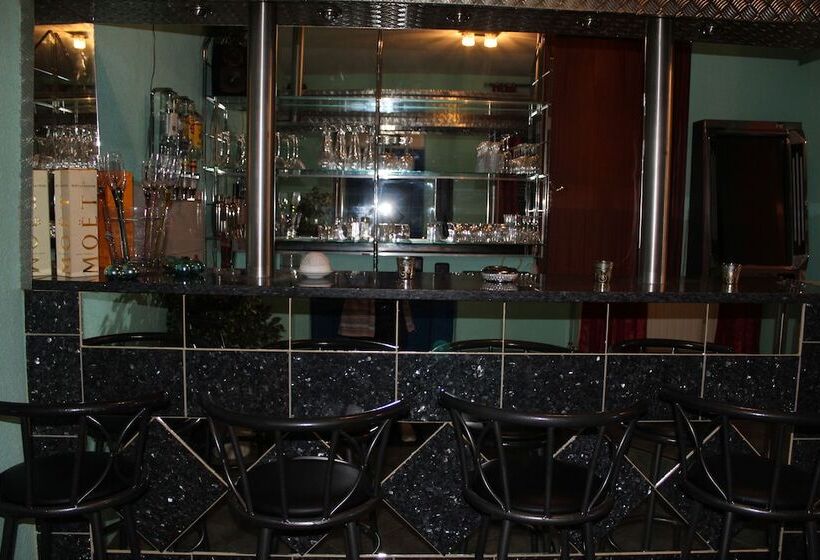 بنسيون Zimmervermietung