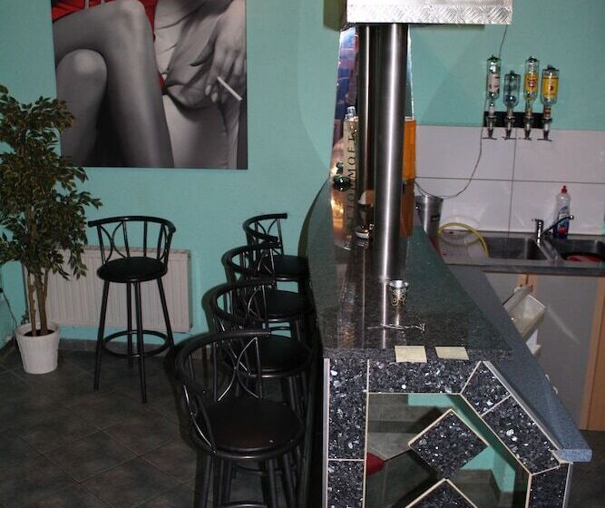 بنسيون Zimmervermietung