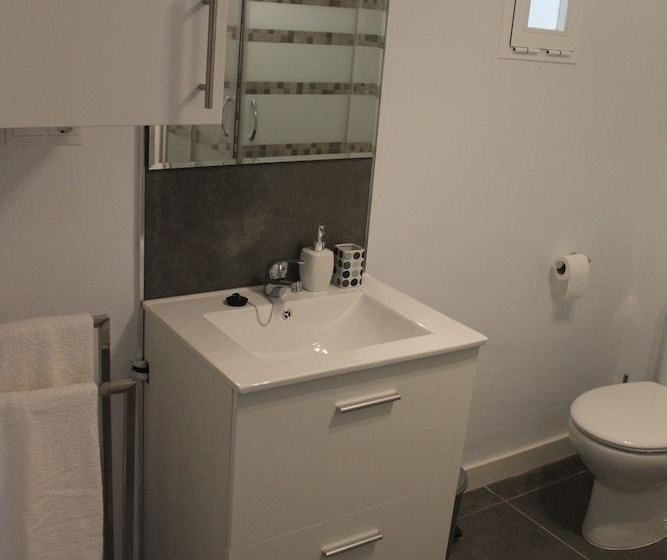 Studio In Benalmadena  104304 By Mo Rentals